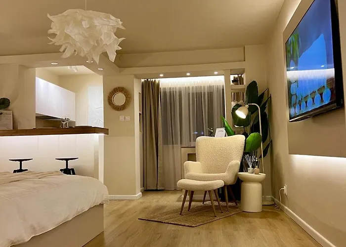 Ivory Glow - Location