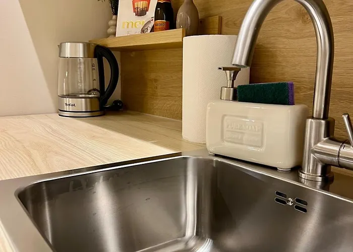 Ivory Glow - Location * Temešvár